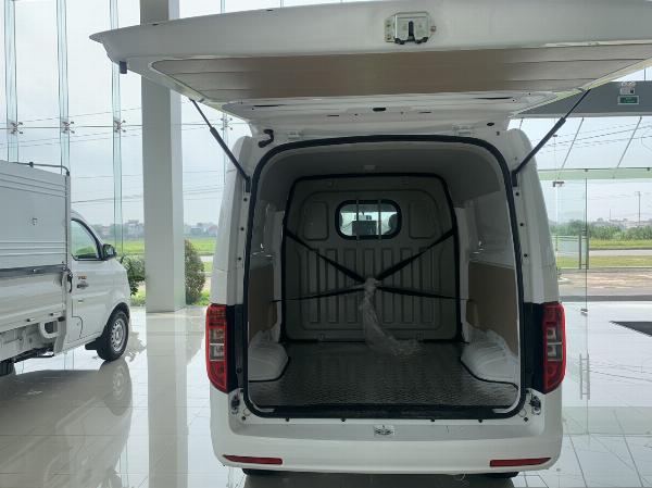 XE TẢI VAN 5 CHỖ THACO TF450V 5S - 750KG